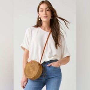 Francesca's Collections Cream Short Sleeve Dolman Tee